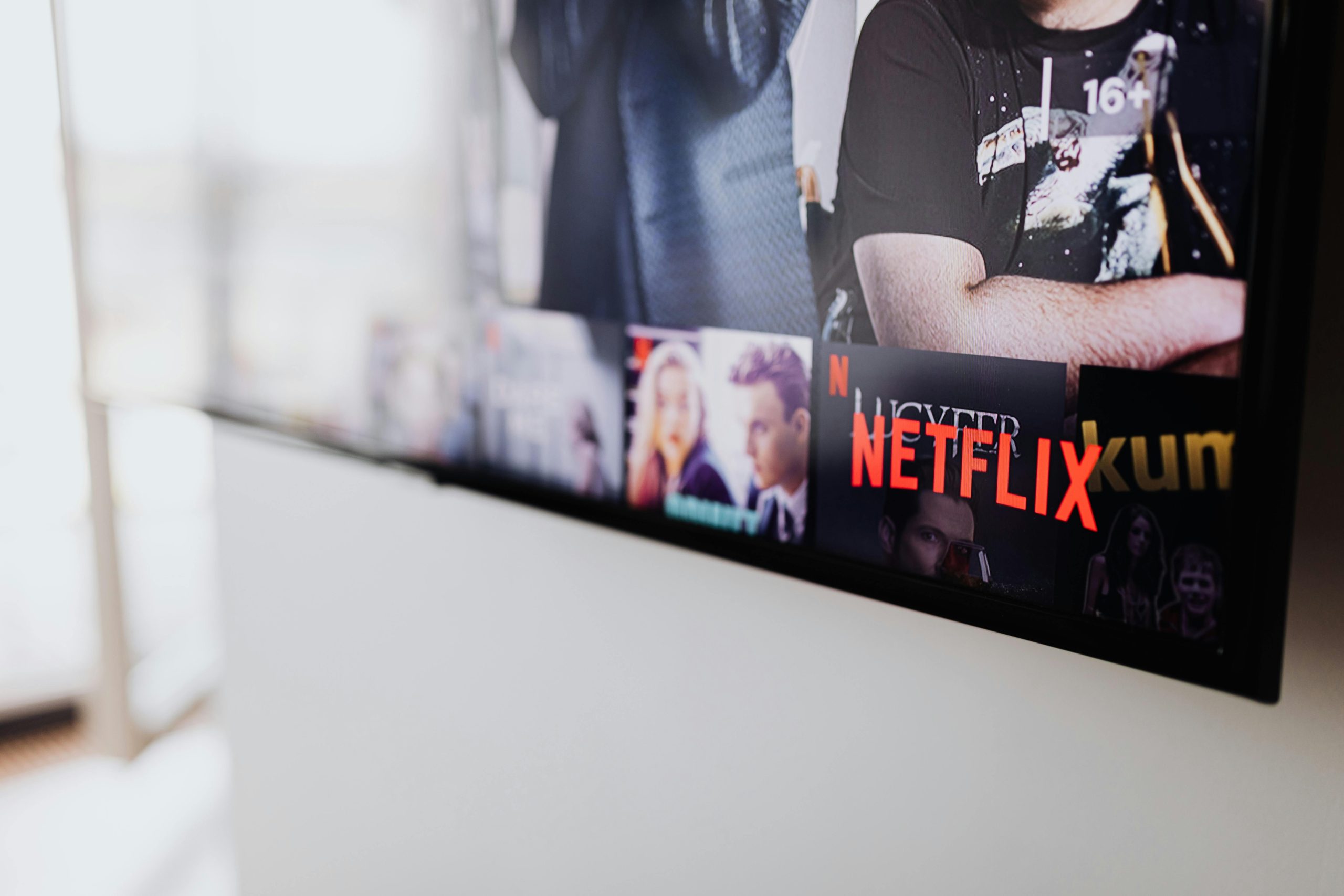Monthly and yearly IPTV pricing options